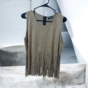 Women's sleeveless brown faux suede blouse with fringe, size S